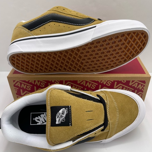 Vans Men’s Ochre and Black Skate Knu Skool
Suede Antelope
VN0009QC5QJ Sneakers - Picture 5 of 16